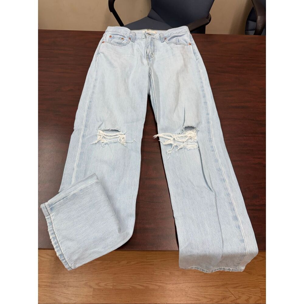 Levi’s Low Pro Straight Light Wash Jeans Size 26